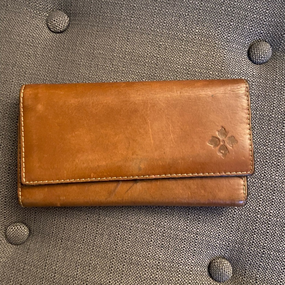 Patricia Nash Tan Leather RFID Wallet